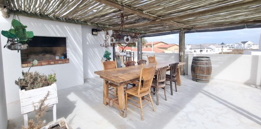 3 Bedroom Property for Sale in Sandy Point Western Cape